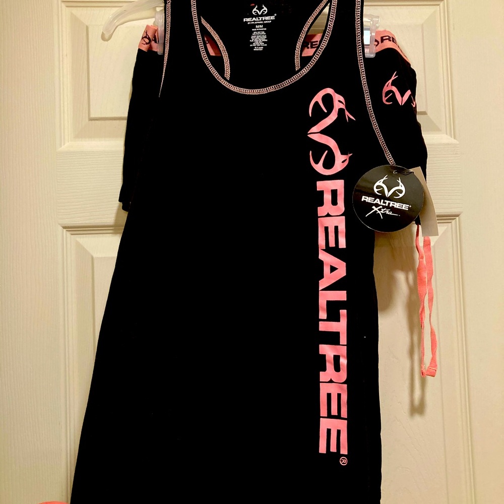 NWT Realtree Black & Pink Pajama Set